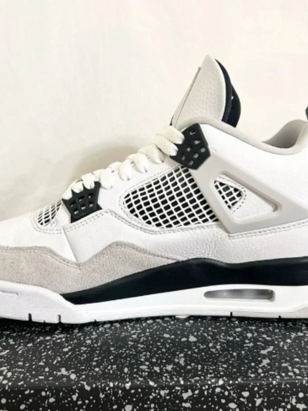 Jordan 4 Retro Military Black